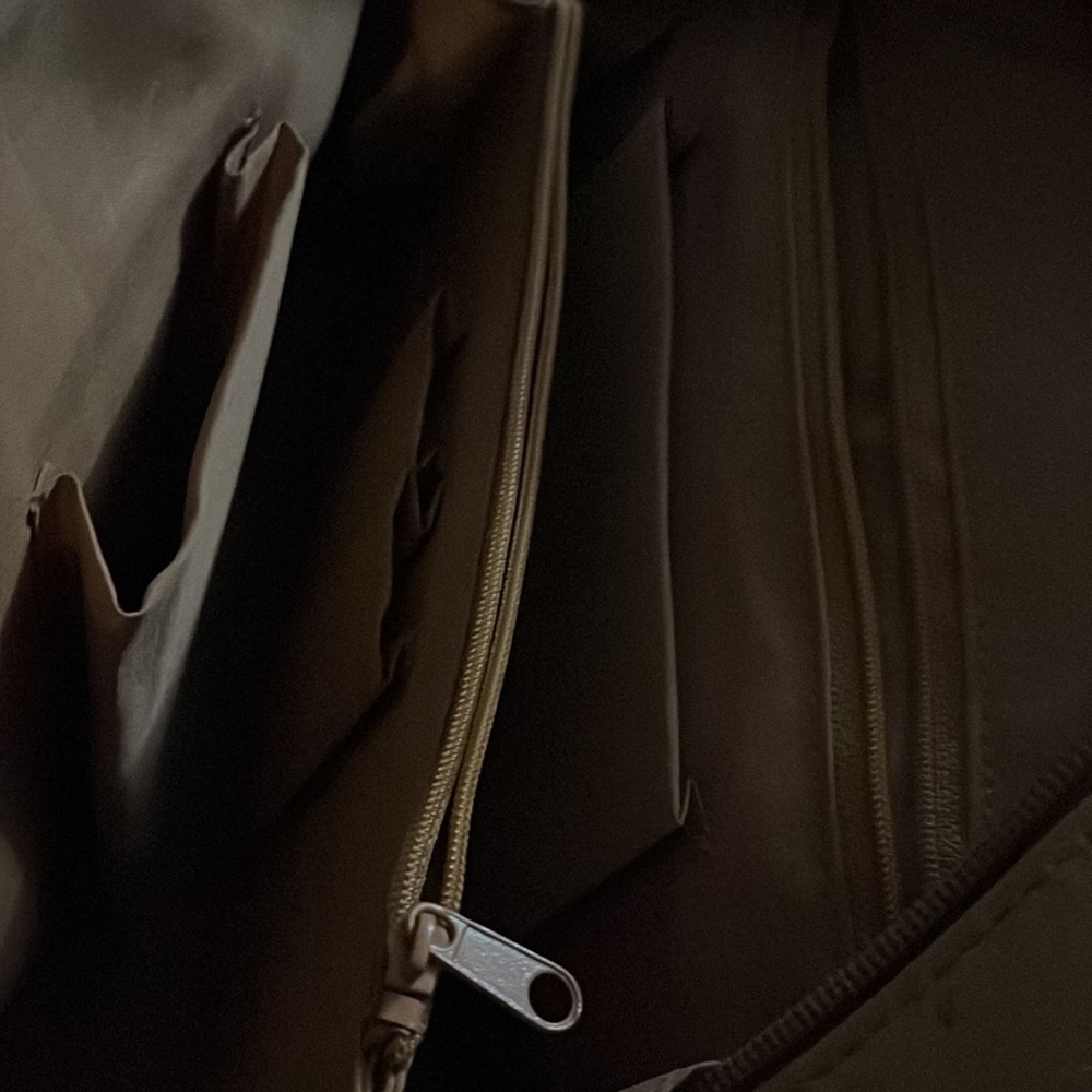 Crossbody Handbag - Picture 5 of 5
